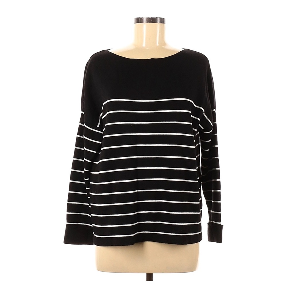 Pullover sweater. Lightly worn, in good condition.